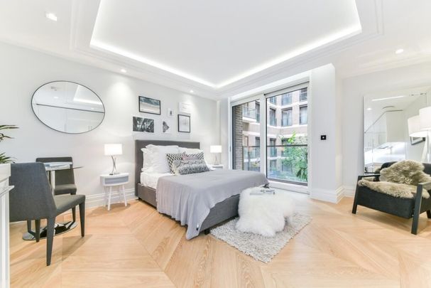 Studio Flat, Wren House, WC2R - Photo 1