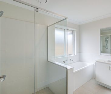 Brand-New Family Home in Park Lane Reserve! - Photo 1