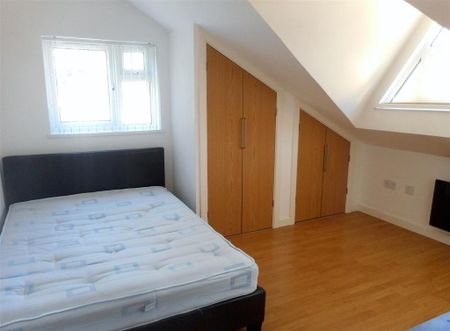 3 bedroom apartment to rent - Photo 5