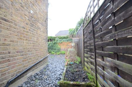 Stillness Road, Forest Hill, SE23 - Photo 2