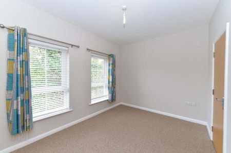 12a Gransha Chase, Dundonald, Belfast, BT16 2FE - Photo 5