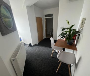 3 bedroom house share to rent - Photo 3