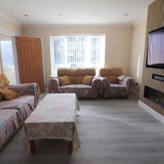 3 Bedroom End Terraced To Rent - Photo 1