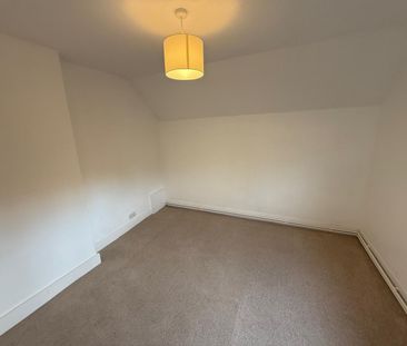 3 Bedroom House To Let - Photo 3