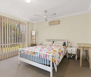 LARGE FAMILY HOME IN FOREST GARDENS - Photo 5