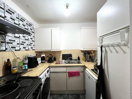 1 bedroom ground floor flat to rent - Photo 2