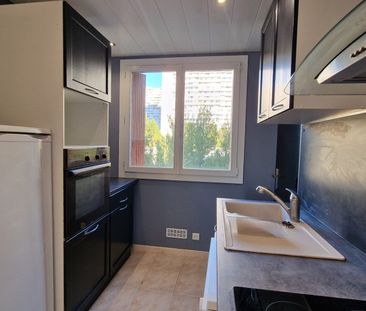 Location Appartement 3 pièces 58m² MARSEILLE 9ème - Photo 4