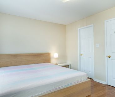 For Lease - 1128 Dundas Street Unit# 18, Mississauga, Ontario - Photo 4