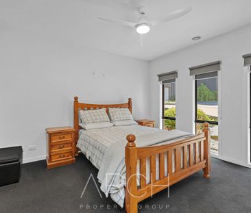 Flawless quality and luxury throughout! - Photo 5