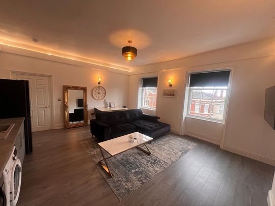 3 bedroom apartment to rent - Photo 1