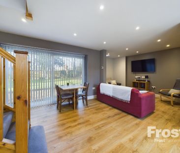 Priory Cottage, 3 Stomp Road, Bucks,SL1 - Photo 2