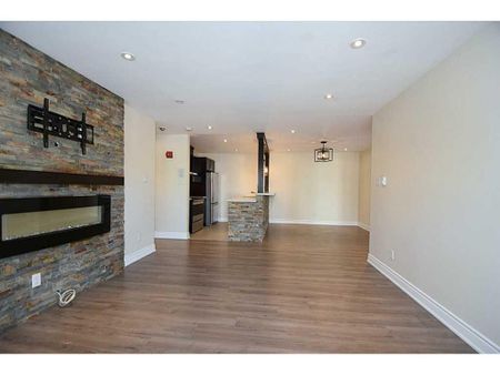 For Lease - 1450 Glen Abbey Gate Unit# 821, Oakville, Ontario - Photo 3