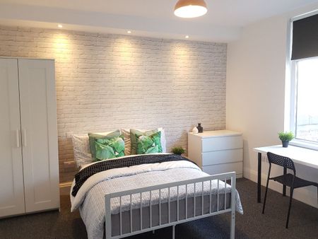 Esher Road, Liverpool. - Photo 2