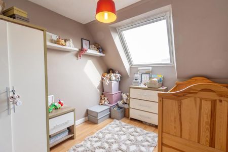 2 bedroom semi-detached house to rent - Photo 3