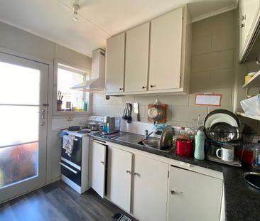 38b Barrie Crescent - Photo 4