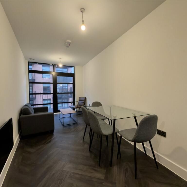 2 bedroom apartment to rent - Photo 1