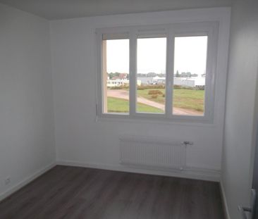 APPARTEMENT T4 A LOUER RIORGES - LE PONTET - Photo 6