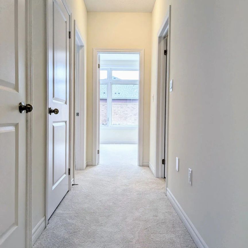 Condo Townhouse For Lease | N9250544 - Photo 1