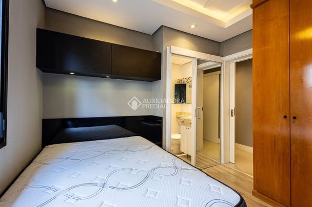 Apartamento com 3 quartos e 171m² para alugar em Moinhos de Vento, Porto Alegre. - Photo 1