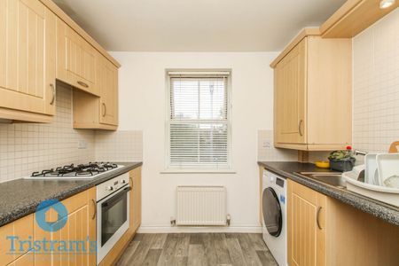 2 bed Apartment for Rent - Photo 2