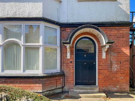 1 bed to rent in Stoneygate Avenue, Leicester, LE2 - Photo 2