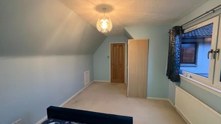 4 bedroom detached house to rent - Photo 5