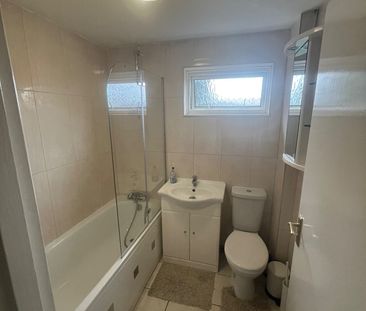 Room in a Shared House, Brownswell Road, N2 - Photo 3