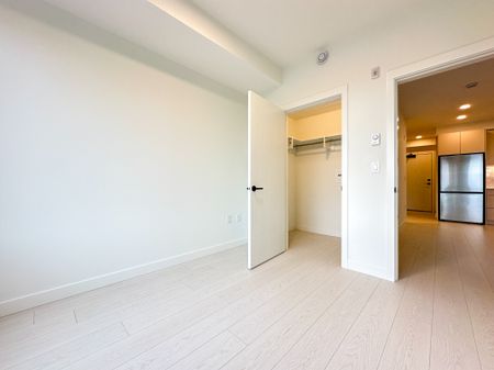 Brand New 1 Bed + Den | Modern Surrey Living | Gas + Water | Cat Friendly - Photo 5