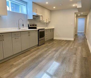 For Lease - 1209 Verhoeven Court, Mississauga, Ontario - Photo 2