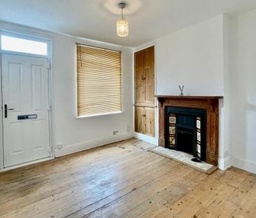 2 bedroom semi-detached house to rent - Photo 2