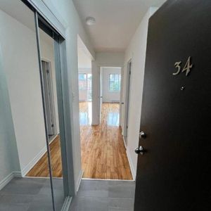 1 CH - 1 SDB - Montréal - $1,200 /mo - Photo 2