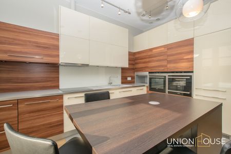 Kraków, Kraków-Śródmieście, Marszałka Józefa Piłsudskiego - Photo 2