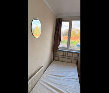 Room in a Shared House, Swindon Close, IG3 - Photo 6