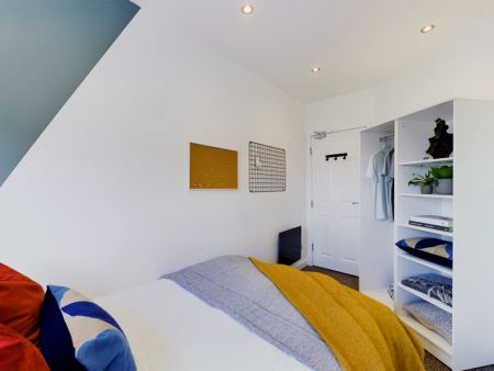 4 Bedroom House - Photo 3