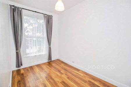 3 bedroom flat to rent - Photo 5