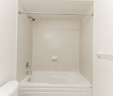 For Lease - 39 Drewry Avenue Unit# 16, Toronto, Ontario - Photo 1