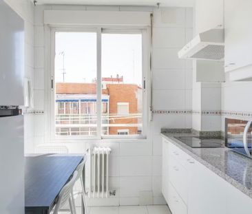 Calle de Alba de Tormes, Madrid, Community of Madrid 28025 - Photo 4