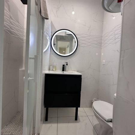 Location Appartement 2 pièces 31m² SETE 34200 - Photo 3