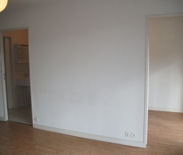 Location Appartement 2 pièces 31m² - Photo 2