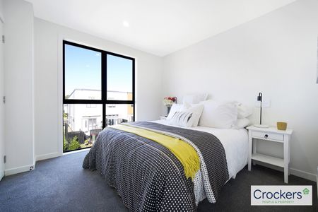 Stylish 3-bedroom, 2-bathroom home - Photo 3