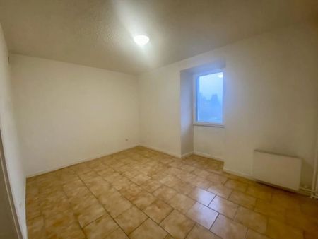 A MONSEMPRON-LIBOS, T3 AVEC PLACE DE PARKING DANS UNE RESIDE - Photo 4