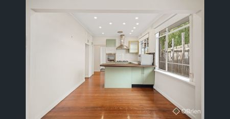 Location, Lifestyle, Comfort and Convenience - Photo 2