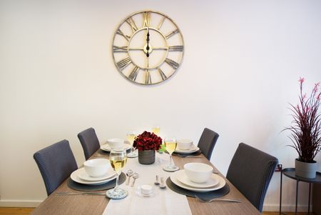 2 Bed Flat, High Street, M4 - Photo 4