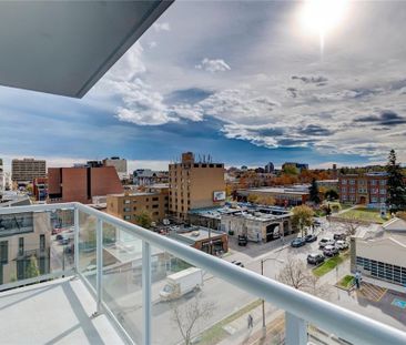 Elegant Se Corner Condo With 2 Parking Stalls In The Prestigious Sm... - Photo 4