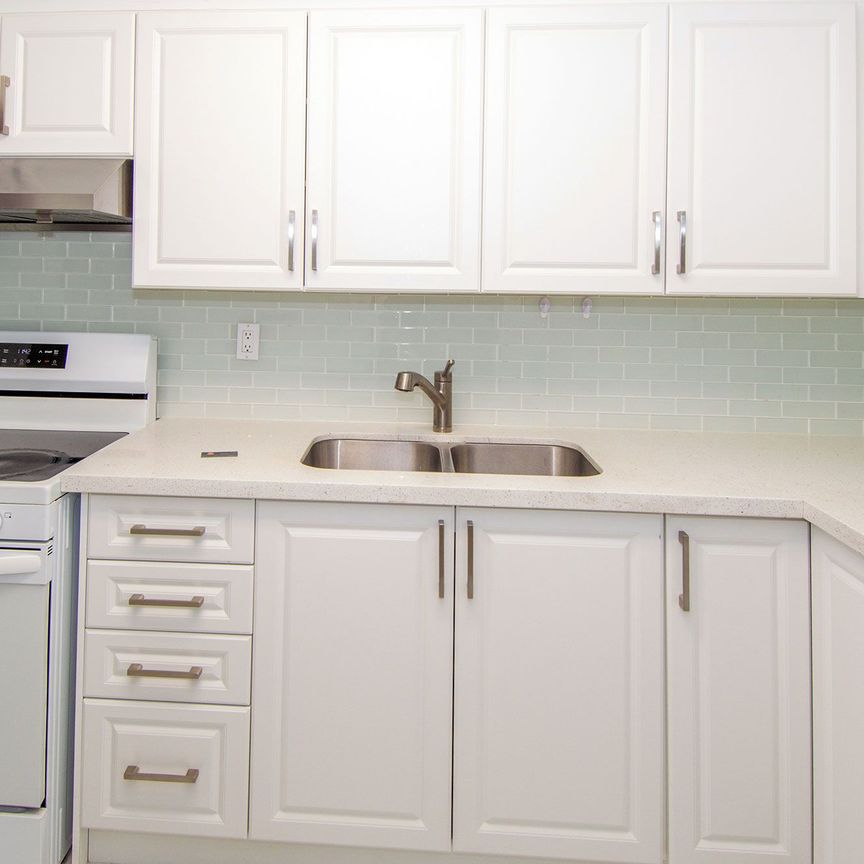 For Lease - 20 EDGECLIFF Golfway Unit# 1203, Toronto, Ontario - Photo 1