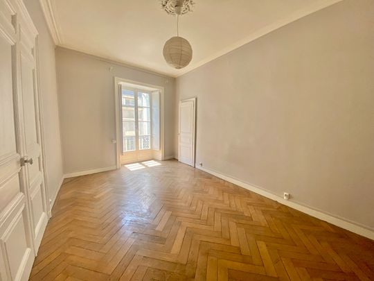 A Louer - Nantes Centre - Grand Appartement 6 Pièces De 175.24 M² - Photo 1