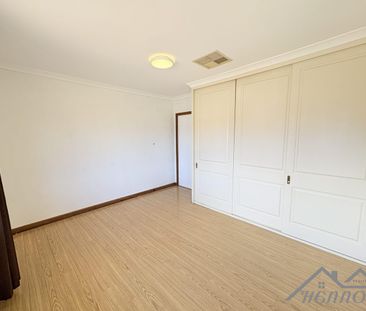 Prime Location and Comfortable Living - Photo 4