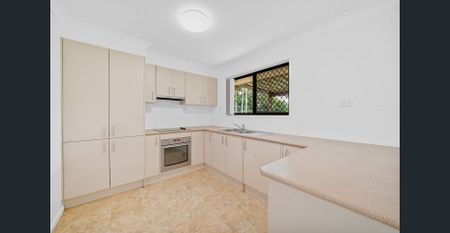 Freshly Updated Family Home in Prime Regents Park Location - Photo 4