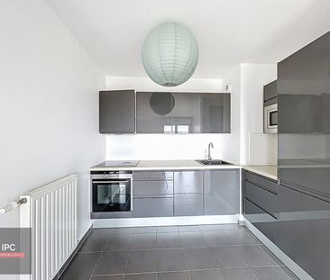 Location Appartement 3 pièces 65m² - Photo 2