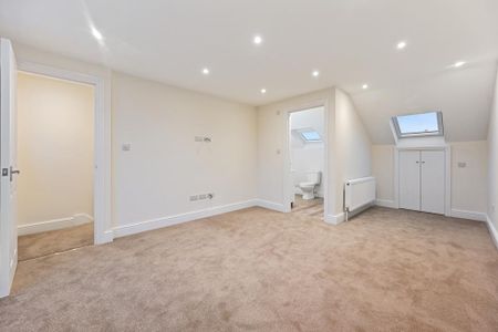 3 bedroom terraced house to rent - Photo 4